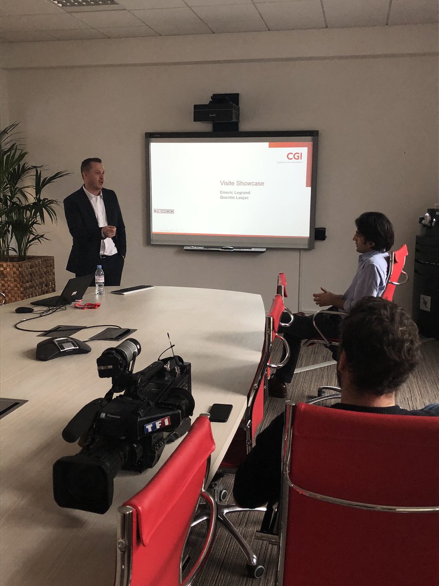 Après @lobs c'est au tour de <a href="/TF1/">TF1</a> de découvrir notre Centre d'#Innovation Mondial #Retail <a href="/CGI_FR/">CGI en France</a> #Lille