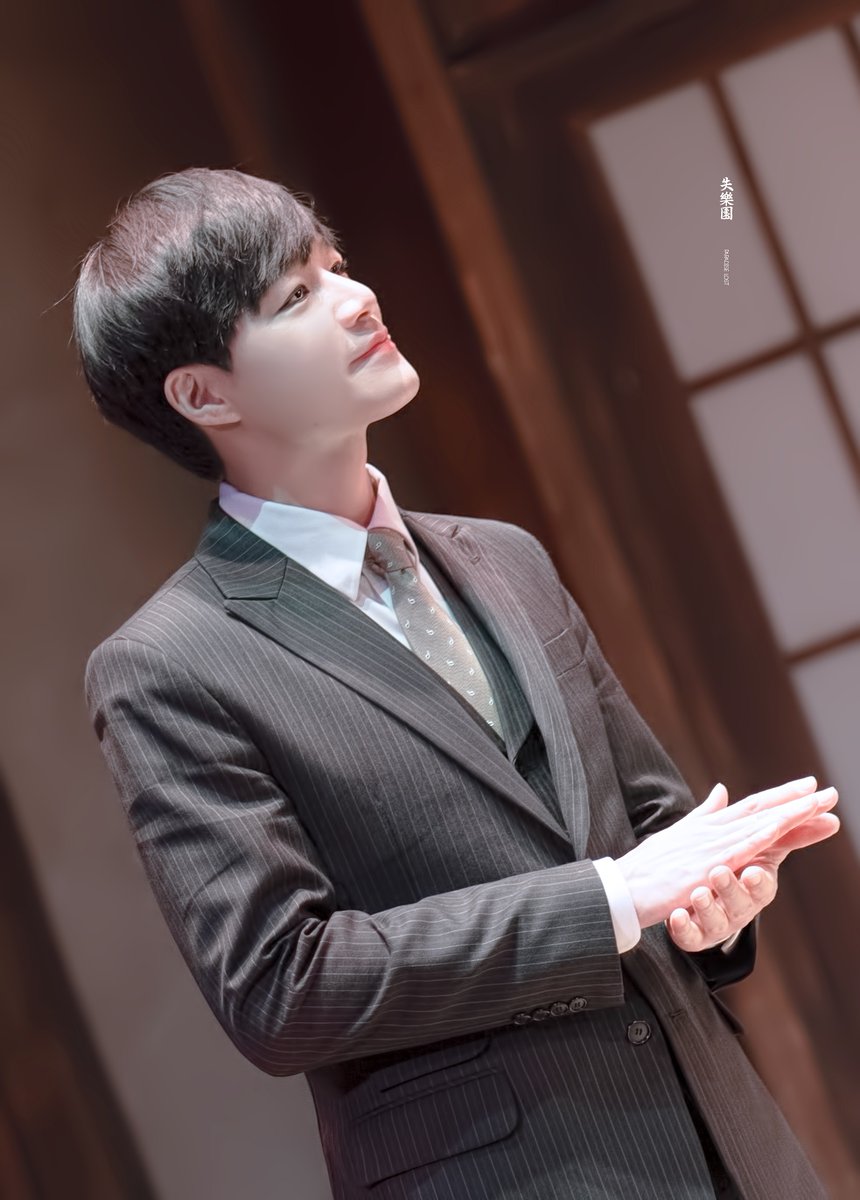 𝐍𝐈𝐆𝐇𝐓𝐆𝐋𝐎𝐖 tweet media