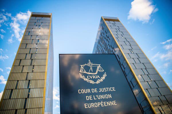 PrivaSense's tweet photo. BREAKING: The Advocate-General to the European Court of Justice has **DOUBTS** about the validity of #PrivacyShield under art. 45 #GDPR, artt. 7, 8 and 47 #CFREU and art. 8 #ECHR (see nrs. 308, 342). https://t.co/S9M5qNKtP5
#eudatap #privacy https://t.co/YeGH95weXF