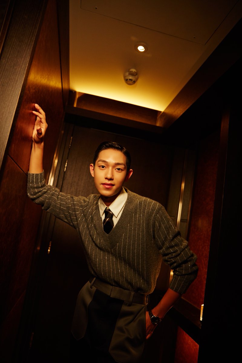 Fendi's tweet photo. #YuanHong and #WangQiang in #FendiFW19 at Esquire Man at His Best Awards. https://t.co/FshzShMRyA