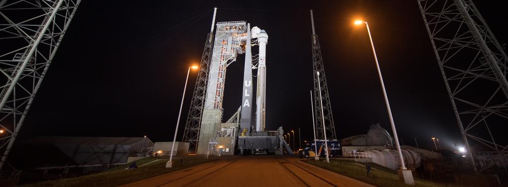 NASA's tweet image. We're 1 day away from the first launch of @BoeingSpace's #Starliner on an uncrewed flight to @Space_Station. Today, @JimBridenstine hosts a preview event at the countdown clock with astronauts who'll fly on future Starliner missions.
🕤Watch at 9:30am ET: nasa.gov/live