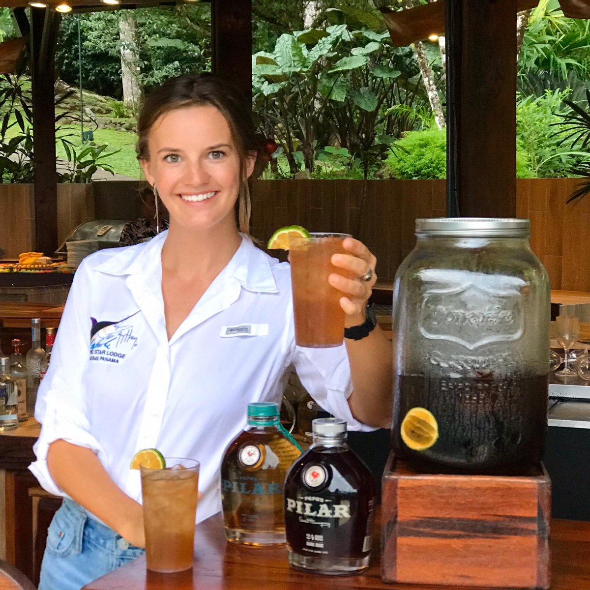 Enjoy an ice-cold "Pillar's Palmer" to cool down by the pool after a day on the water @tropicstarlodge:
1.5 oz Papas Pilar 
.25 oz fresh lemon
.25 oz simple syrup 
5 oz iced tea
#papaspilar  #tropicstarlodge #rum #fishing #Panama