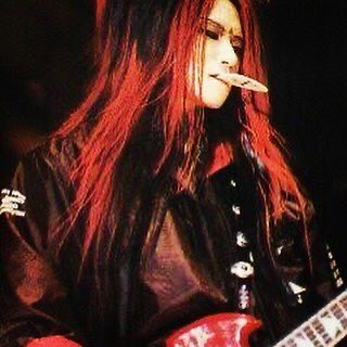 hide ロング Hide 赤髪ロング