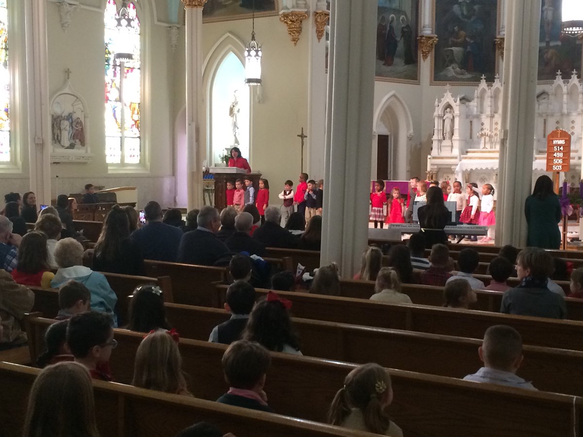 SMSMDerby's tweet photo. Countdown to showtime and we’re off!
https://t.co/6vHIO0jKFK
#stmarystmichaelschool #smsmderby #stmaryschurchderby #livingnativity #christmasbandandmusicconcert #amazingprogram #merrychristmas #oeec #youdontwanttomissthis #smsmband #smsmchorus #smsmmusicclass #musicappreciation https://t.co/NB6MgsmSpo