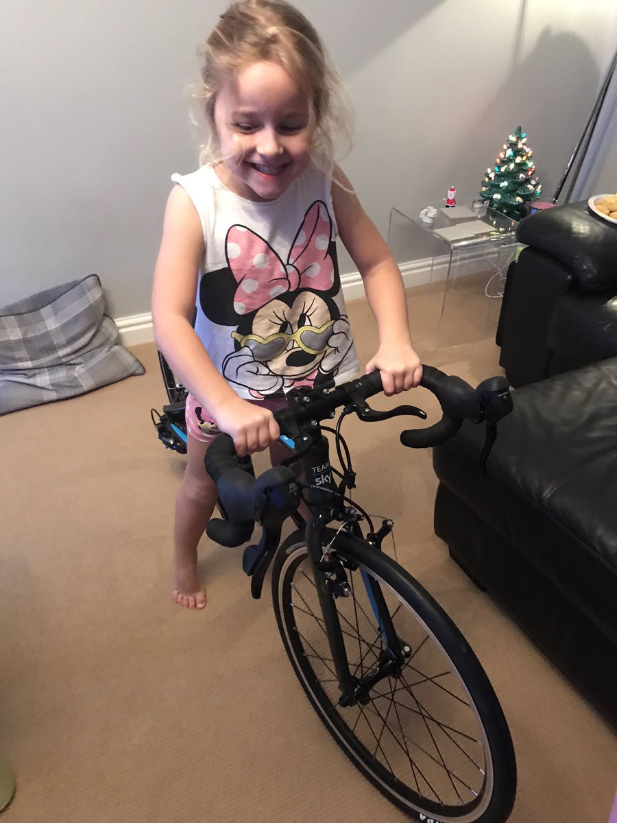 BennyHalton's tweet photo. #skyvip Thanks Sky! Quality bike https://t.co/0AzpVoJM2n