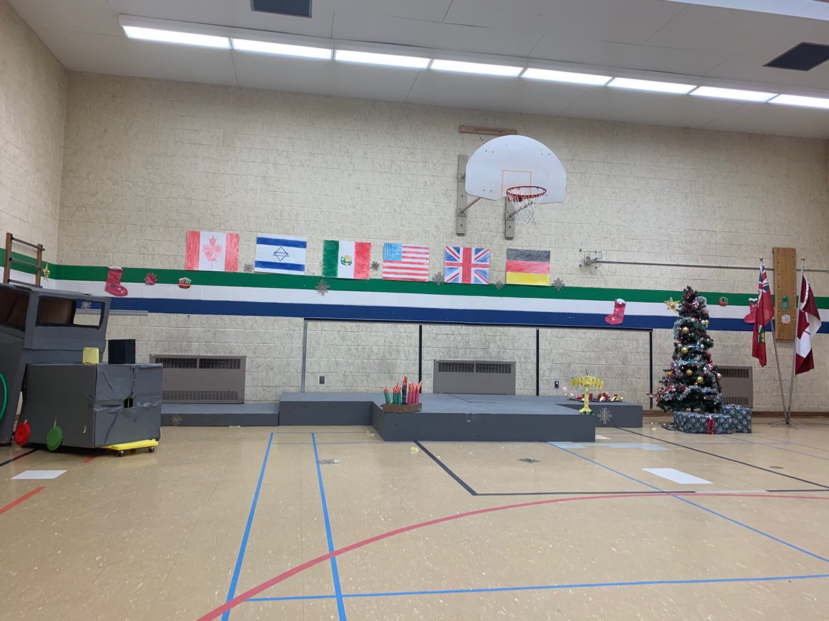 ⁦<a href="/HoneyHarbourPS/">Honey Harbour PS</a>⁩ waiting for the performance to begin 😀