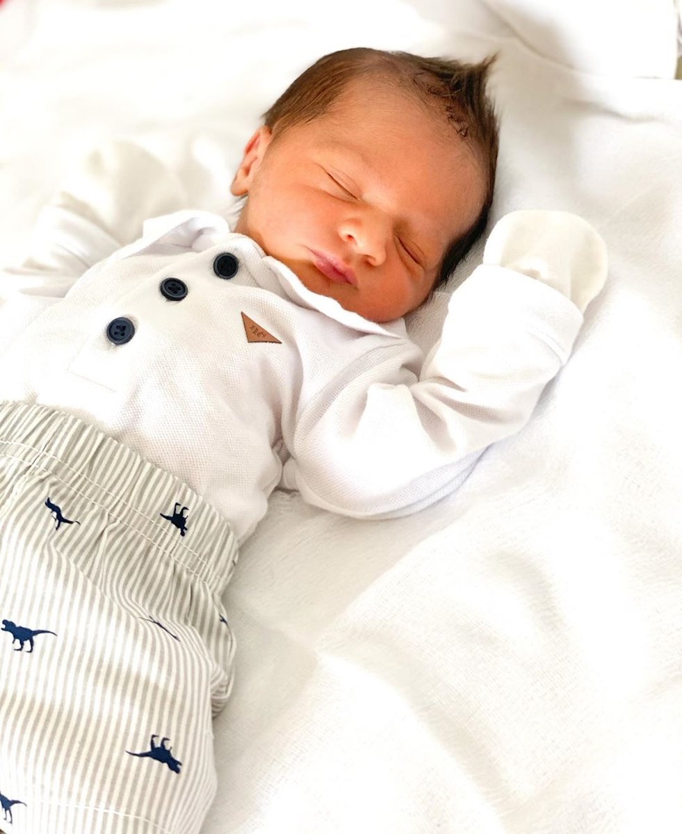 mariloversofc's tweet image. Aí meu coração, pequeno LÉO  @MariliaMReal