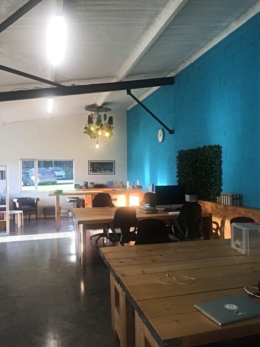JustinKearns00's tweet photo. I had the pleasure of visiting @BizBarn located between Leixlip and Maynooth. I’ve yet to visit a co-working space with such a mellow vibe. Plenty of natural light, interesting startups, experienced freelancers and surrounded by nature. Thanks for the tour @DannyOBrien7. https://t.co/o5dmeXBCz5