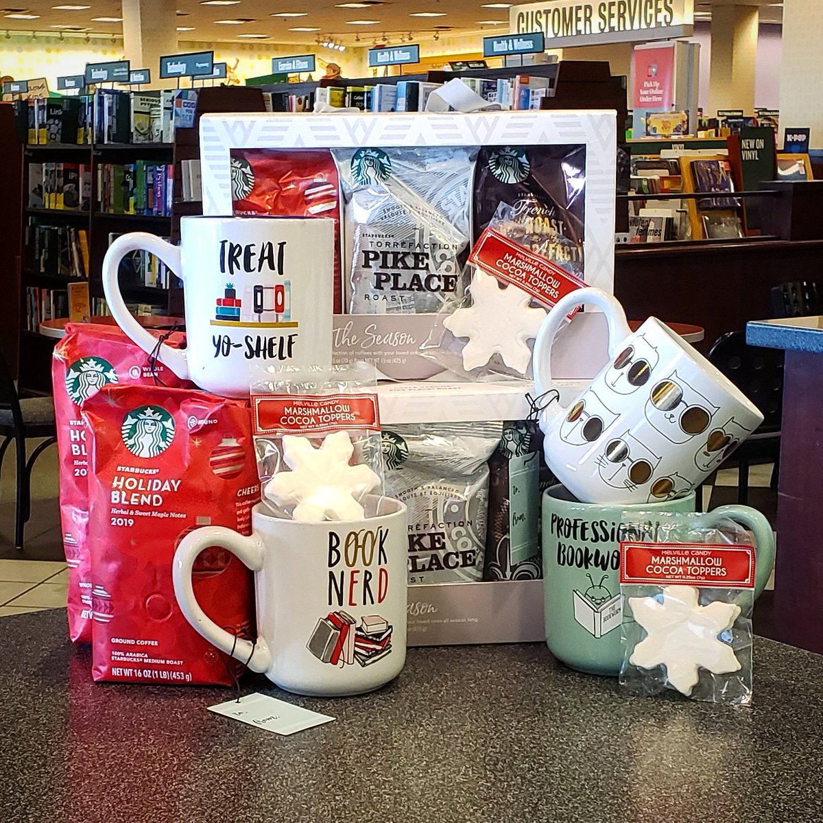 BNHollandMI's tweet photo. We have you covered for last minute gifts for the coffee lover in your life! Our sampler boxes are a great way to try a variety of the coffee roasts we sell in the cafe. 
*
*
#BNHolland #BNCafe #holidayshopping #coffee #coffeegifts #starbuckscoffee #mugs #coffeesampler https://t.co/VcVGdxMeEo