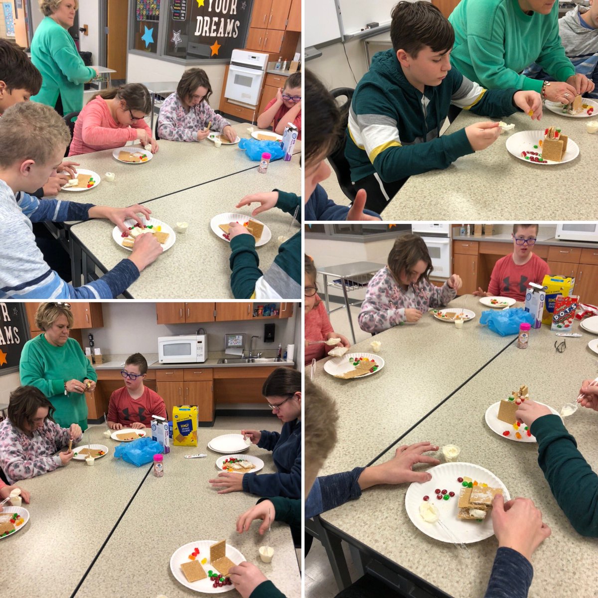 SPearlmutter's tweet image. Kicking off winter break with a gingerbread decorating dance party!! Happy holidays from my awesome class! #happyholidays #werbwms