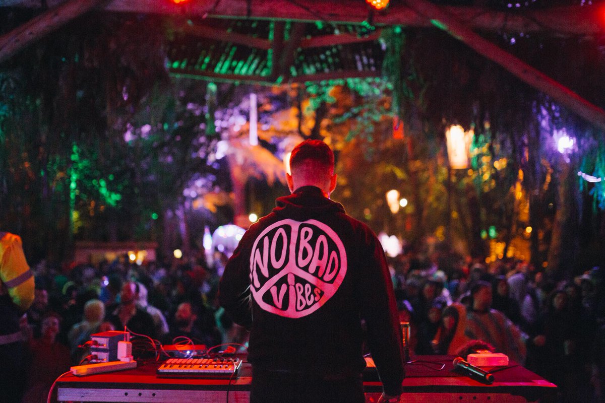 I’m back in Dublin and will be playing my last show of the year at <a href="/lostlanedublin/">LoSt LaNe</a> tomorrow  - See yas there ❤️