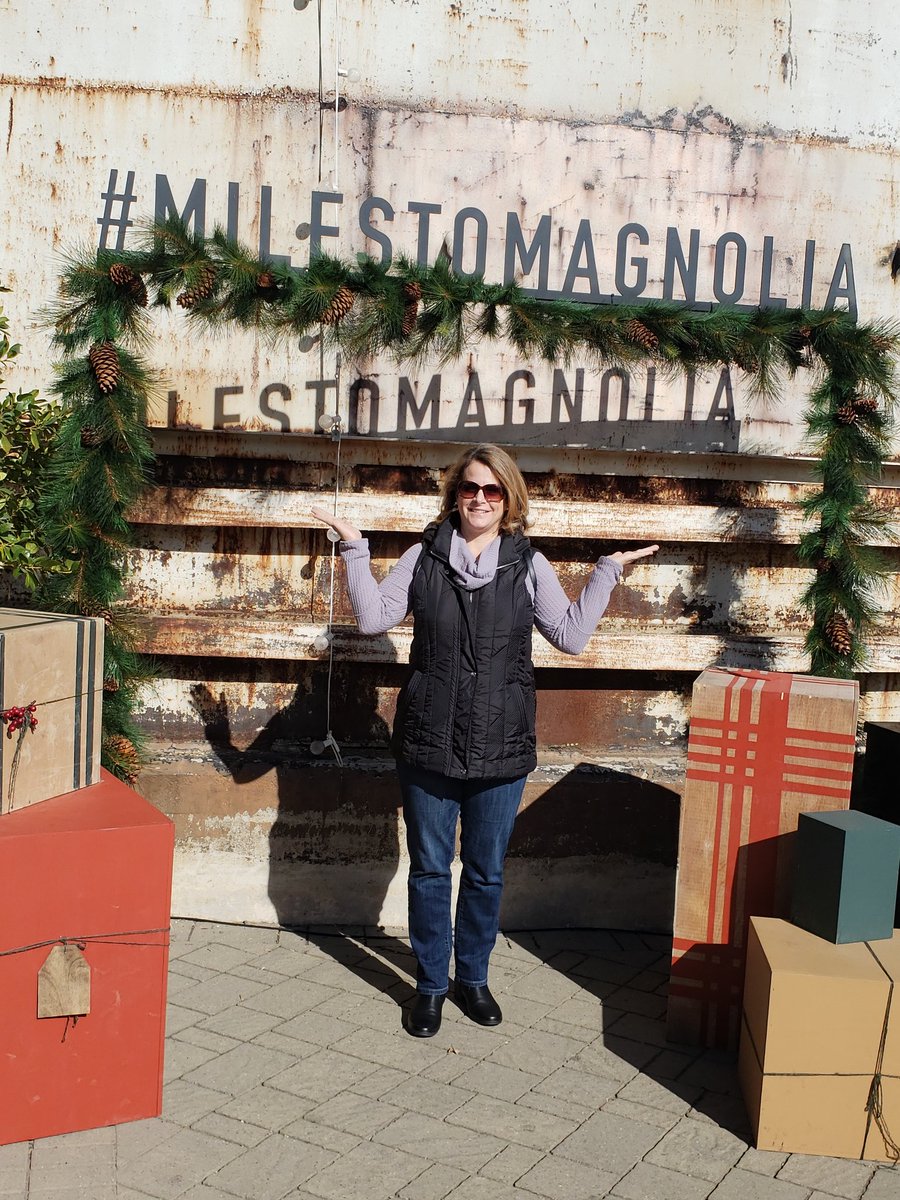 lahuffman22's tweet photo. Bucket list day! How many miles? 1,397.5 miles to be exact! #whereschip #milestomagnolia https://t.co/2lGoiK5z2U