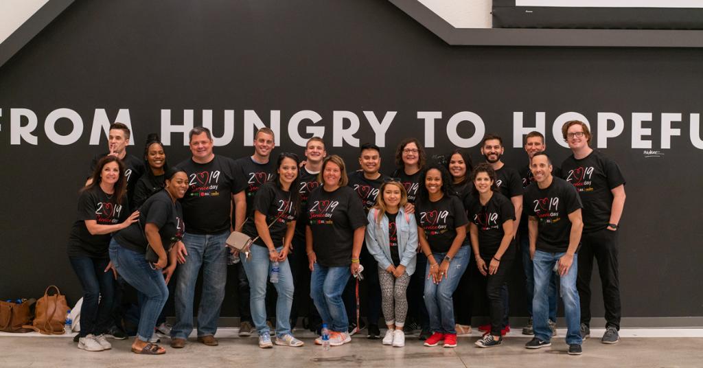 JLL's tweet photo. We believe everyone should have a special meal this holiday season. You can brighten the holidays for someone in need by ordering food on @CaterCares or making a donation to @FeedingAmerica. Learn more: https://t.co/GqPIfGsO2i https://t.co/cwZyeF9drn