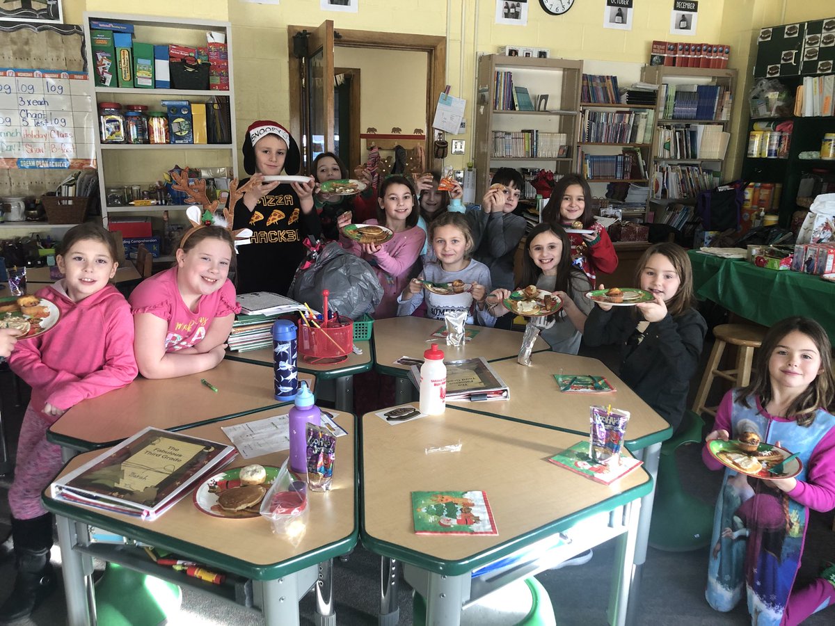 napper2hamel's tweet photo. Pancake breakfast and Pj day ...oh my #SEsational https://t.co/4X8hynfCPs