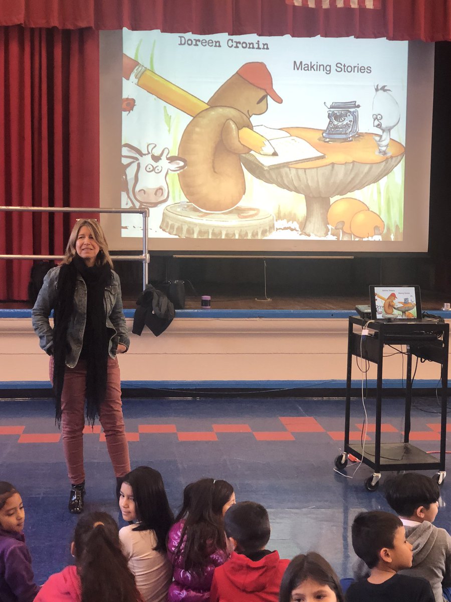 melaniearfman's tweet photo. Students at Deasy School enjoyed Doreen Cronin’s visit, author of the Click Clack series.
#glencovepride @GlenCoveSchools @GCSDSuptRianna @GCAsstSupIsrael https://t.co/6nicY5Wjpg