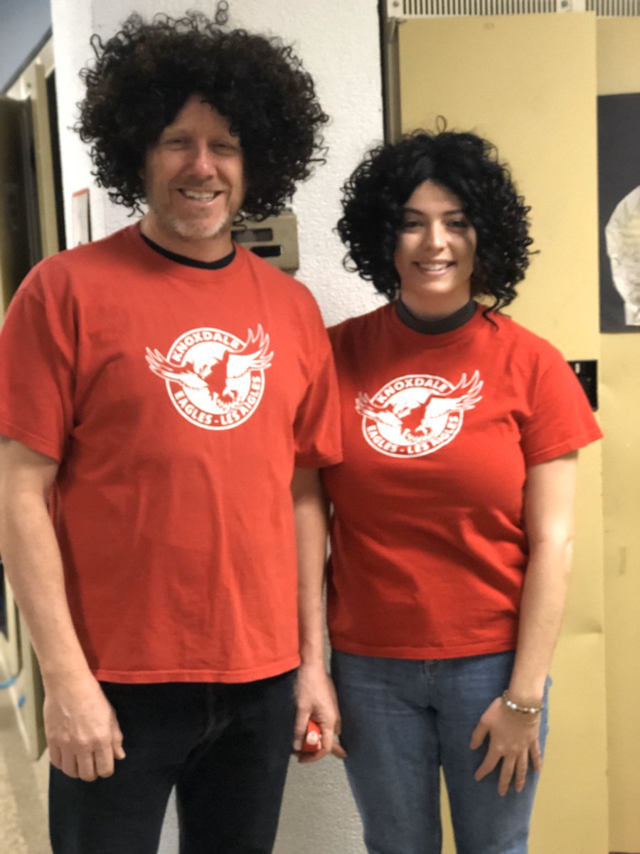 ZiadeMaggie's tweet photo. It’s Twin Day @knoxdaleps @CameronKnoxdale @OCDSB https://t.co/2we1o1wQBO