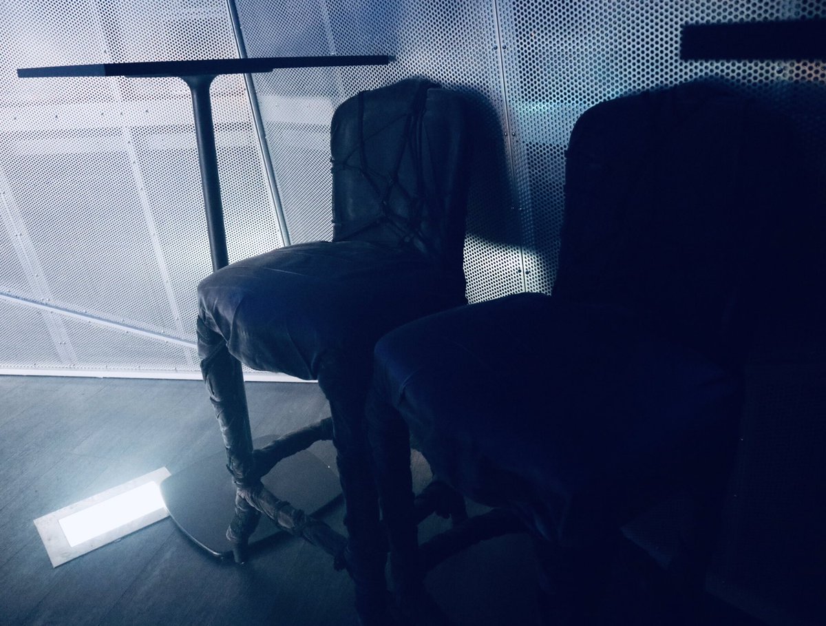 立花理香 雑誌 1 10 金 発売の雑誌さんに アルバム Heart Shaker について インタビューしていただきました ワ Mvのオフショットも掲載してくださいます ぜひお楽しみにっ 写真は 縛られた椅子です 笑 声優アニメディア 2月号さん