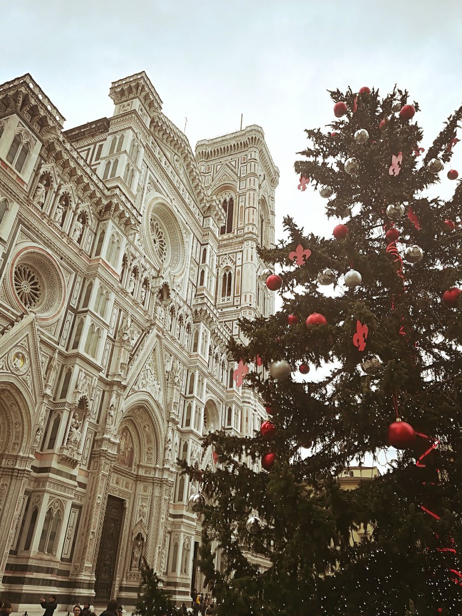 BraveProjectEU's tweet photo. Christmas has arrived in Florence, along with the latest #BRaVEProjectEU newsletter including:
๐ A free online course
โ๏ธ A new research publication
๐ฆ Our #GlobalExtremes partnership with @openDemocracy
๐ Read it here ๐
https://t.co/StE9IVJRsV https://t.co/tQsQfQD54N