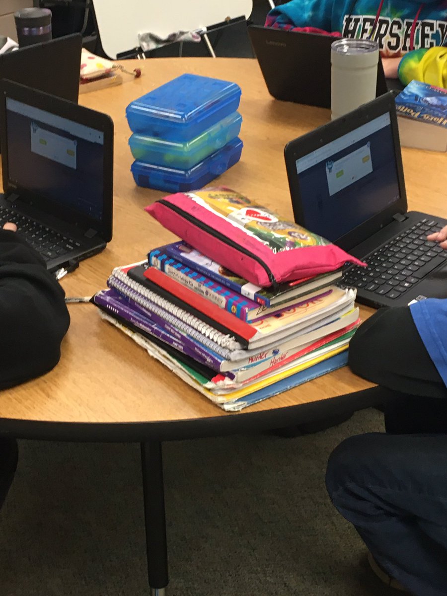KerryZech's tweet photo. Hour of Code #LevelUpRL Creating our own dance parties before break. https://t.co/tz51JhBgFN