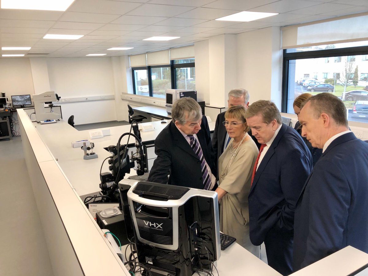 DeptEnterprise's tweet photo. Minister @PatBreen1 tours the new @aerogen offices in Galway.

The 83 new jobs to be created in 2020 will cover a range of professions including engineering and regulatory affairs.

#GlobalAmbition #FutureJobsIreland #IrelandInnovates @Entirl https://t.co/Z9WPdKnfW8
