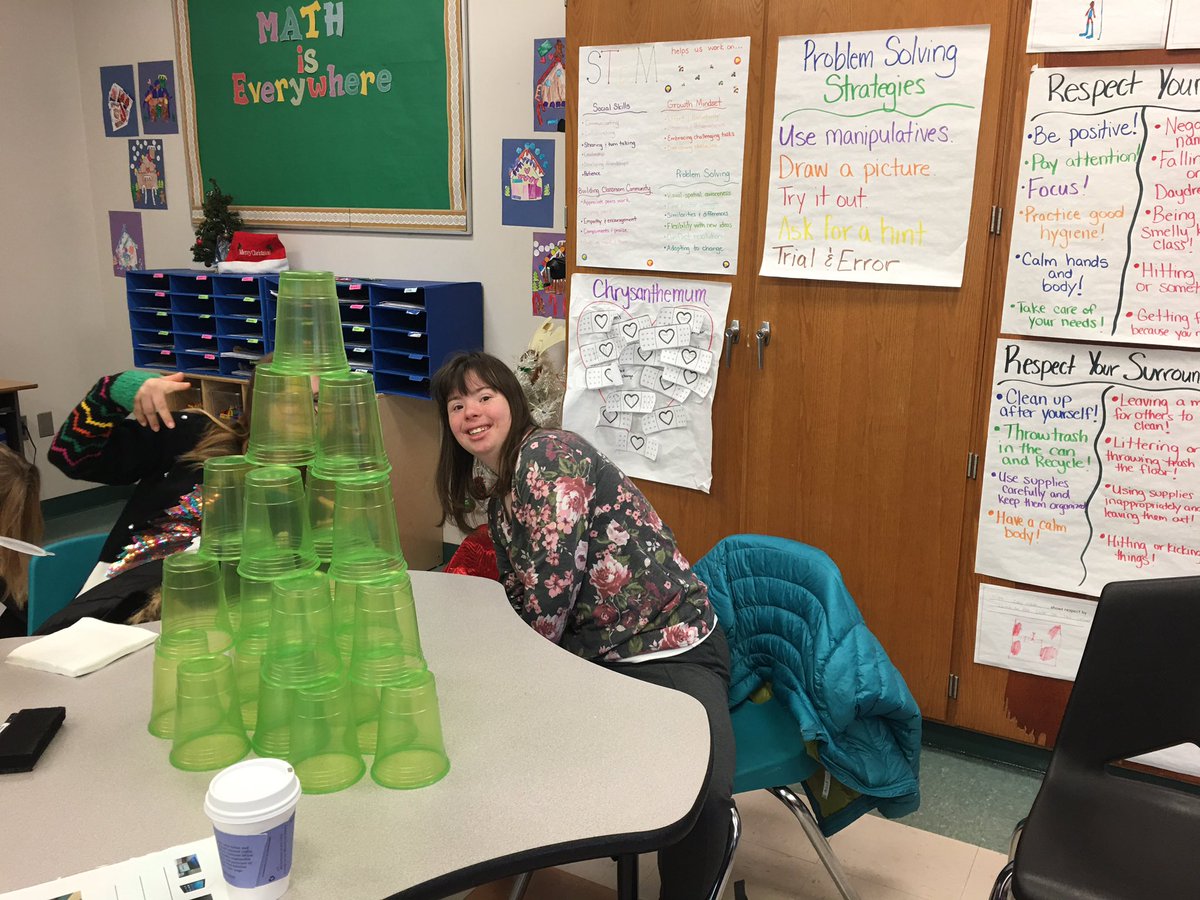 HornbacksView's tweet image. Making Reindeer Food and Christmas Trees today... tallest was over 50 inches! #HolidaySTEM #ViewOneGoodThing