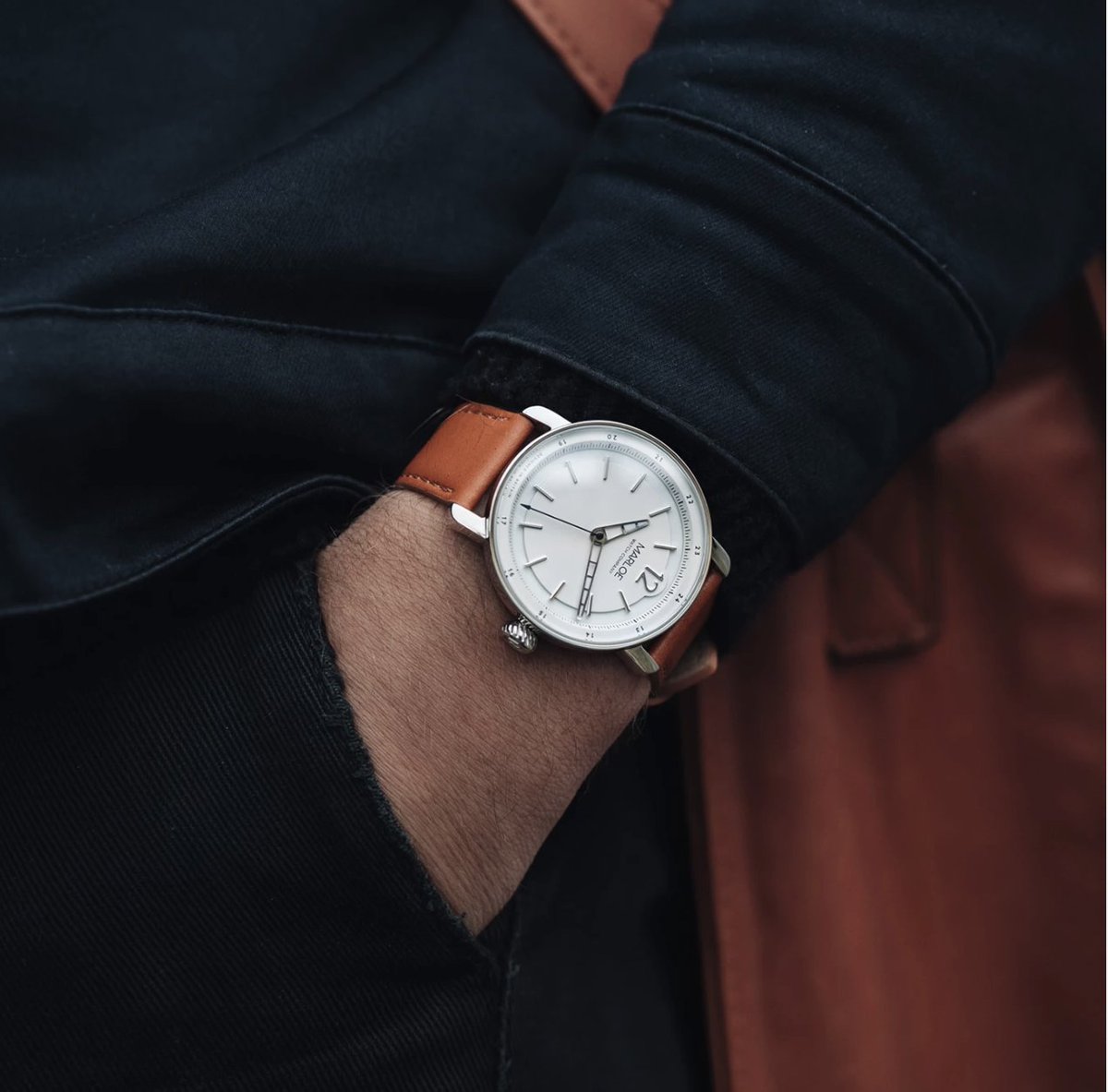 It may not be a white Christmas time for us here, but at least someone is looking crispy clean in white... the Coniston White is perfect for a fresh style revamp for 2020.
.
marloewatchcompany.com/collections/co…