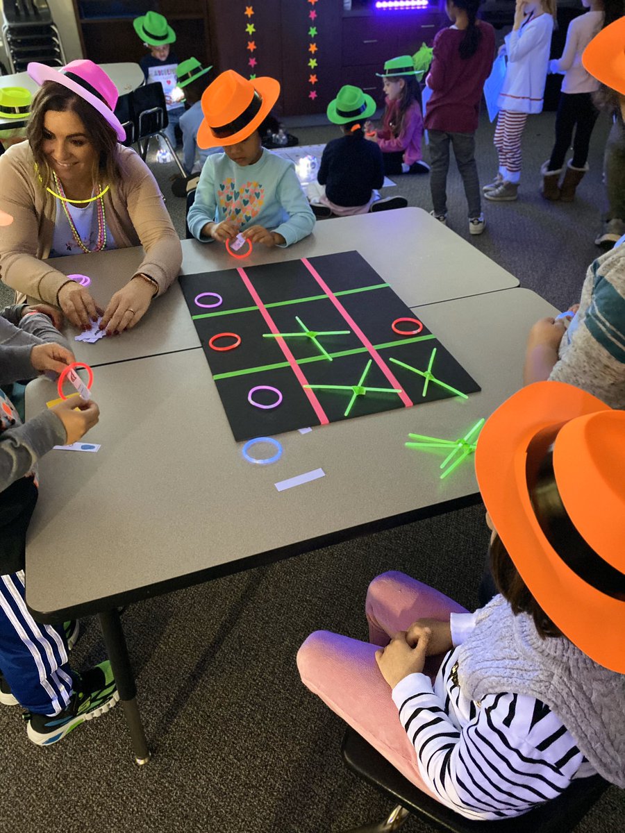 jess_malloy's tweet image. Glow games happening at @BethanyElem with kindergarten! So much engagement with literacy stations! #pisdbest #planolearns