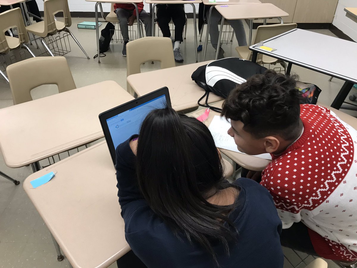 BMSMakers's tweet photo. Digital breakout fun with Mrs. Vendola’s class and our teachers for the day! @j_cruzpthsd @BrooklawnMS https://t.co/YjkHWbplM9