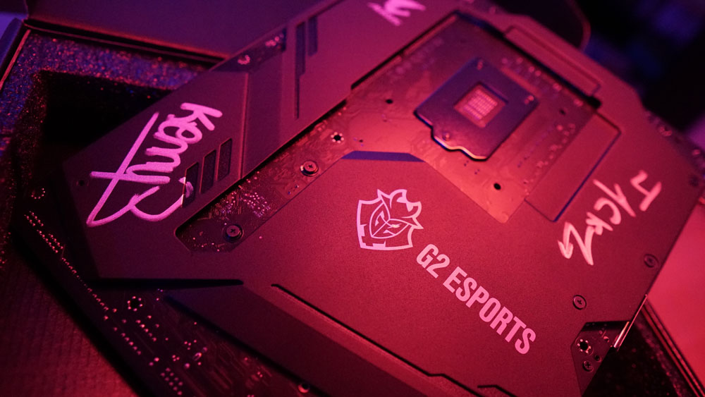 AORUS_France's tweet photo. 🎁 Gagne ta carte mère Z390 AORUS MASTER @G2esports Edition signée par @G2kennyS
@JACKZ_CSGO ! 🖊
+ 40€ Steam pour un ami !

🎟 Et toujours 40€ Steam offert avec nos Z390 #AORUS !
https://t.co/clXJkGUl8i

🔸 RT ce tweet
🔸 Follow @AORUS_France
🔸 Tag un ami 

🗳 TAS: 26/12/19 https://t.co/5FrnpTKHUc