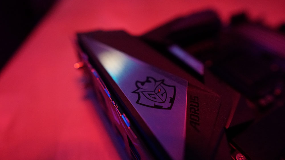 AORUS_France's tweet photo. 🎁 Gagne ta carte mère Z390 AORUS MASTER @G2esports Edition signée par @G2kennyS
@JACKZ_CSGO ! 🖊
+ 40€ Steam pour un ami !

🎟 Et toujours 40€ Steam offert avec nos Z390 #AORUS !
https://t.co/clXJkGUl8i

🔸 RT ce tweet
🔸 Follow @AORUS_France
🔸 Tag un ami 

🗳 TAS: 26/12/19 https://t.co/5FrnpTKHUc
