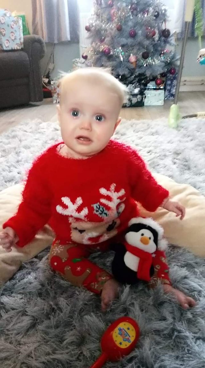 sarjeantm01's tweet photo. Oh my little girl sitting up now.... At this rate of growing up she won't be my little girl for long #sittingup #littlegirl https://t.co/HXUSLBrupG