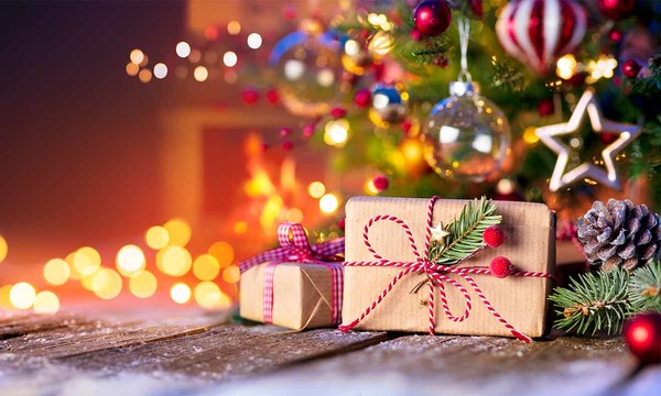 Christmas is just around the corner!🎅

Whether its last minute shopping, mulled wine in the pub or Christmas films at home; we here at SLS hope you have a great weekend! 🎊🎉🎁

#Christmas #SLS