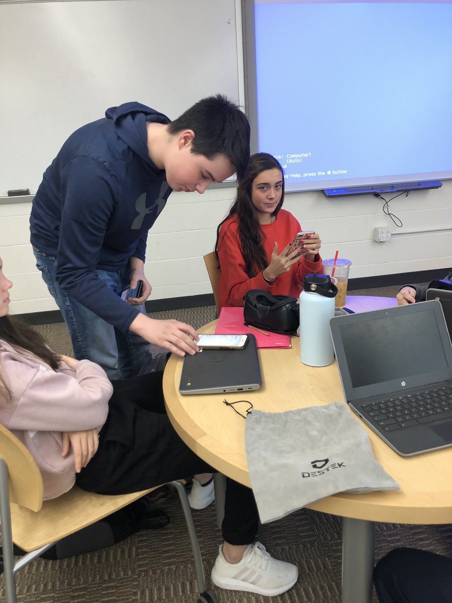 Jennifer Young tweet media