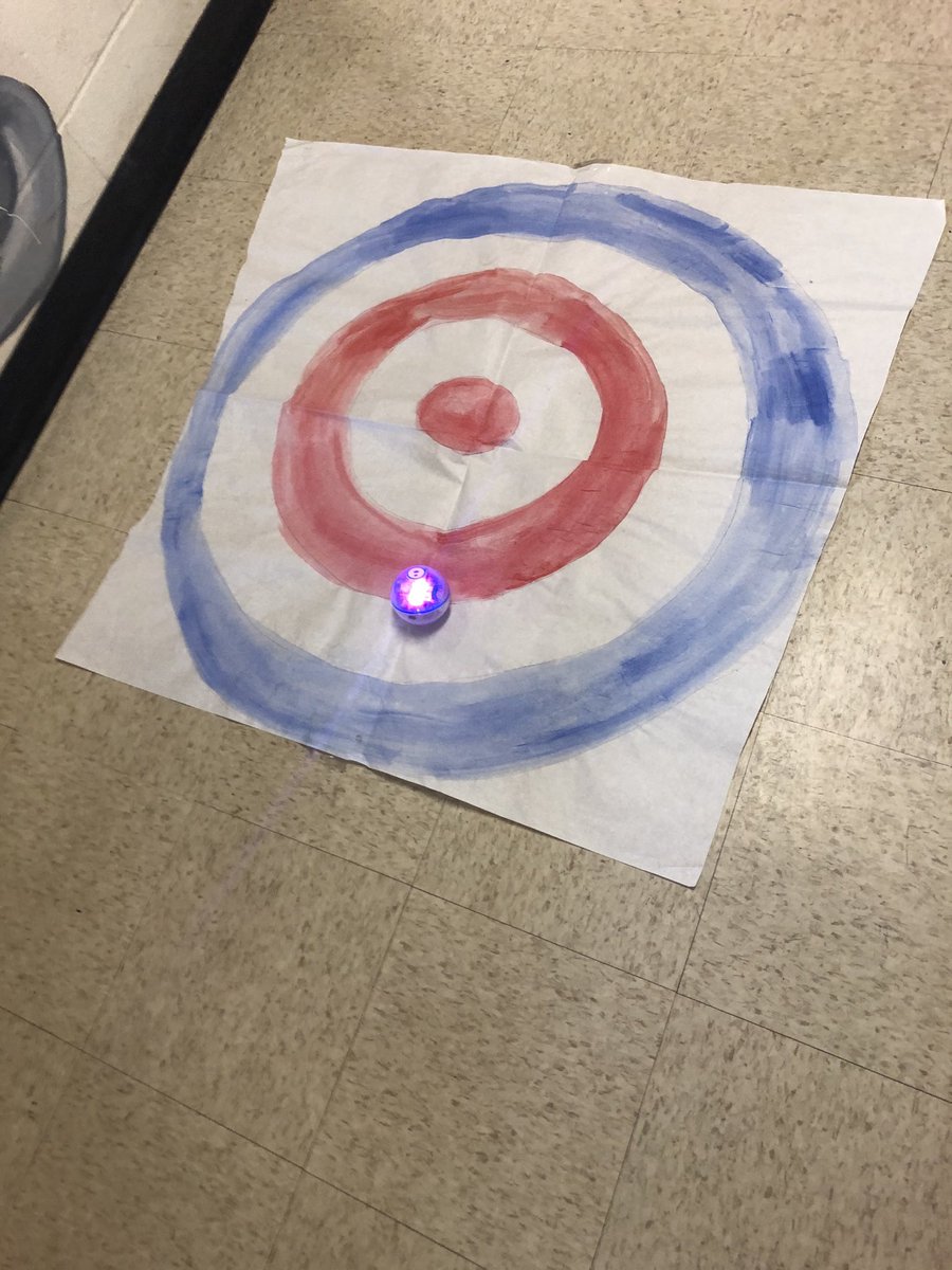 Seaside_elem's tweet image. Sphero curling in 5 Thompson today! #SeewhatIamlearning ,
⁦@TILTHRCE⁩