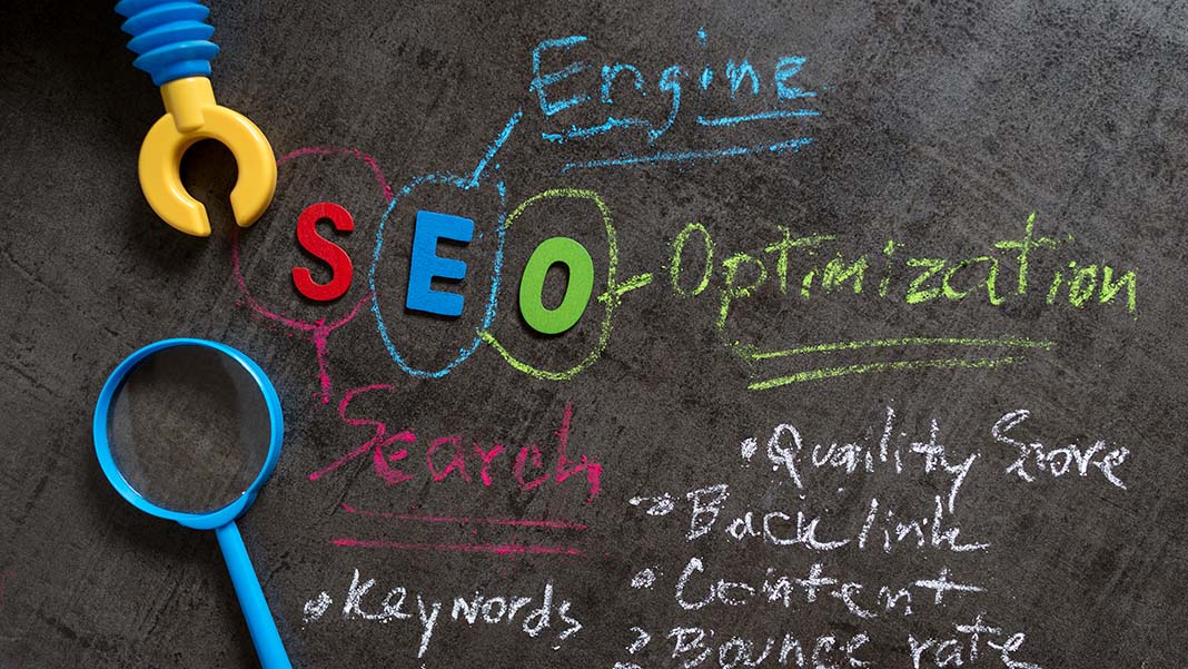 LinkJuice_PR's tweet photo. Chi si occupa di #SEO a fine anno non fa previsioni, ma fa una lista di cose a cui guardare con particolare attenzione sulla base di quello che è successo negli ultimi 12 mesi.
Fra #Bert, #AI e #BrandBuilding, ecco 5 aspetti da tenere d'occhio nel 2020:
https://t.co/wa2ogXbGw6 https://t.co/BGA4h6yUYh