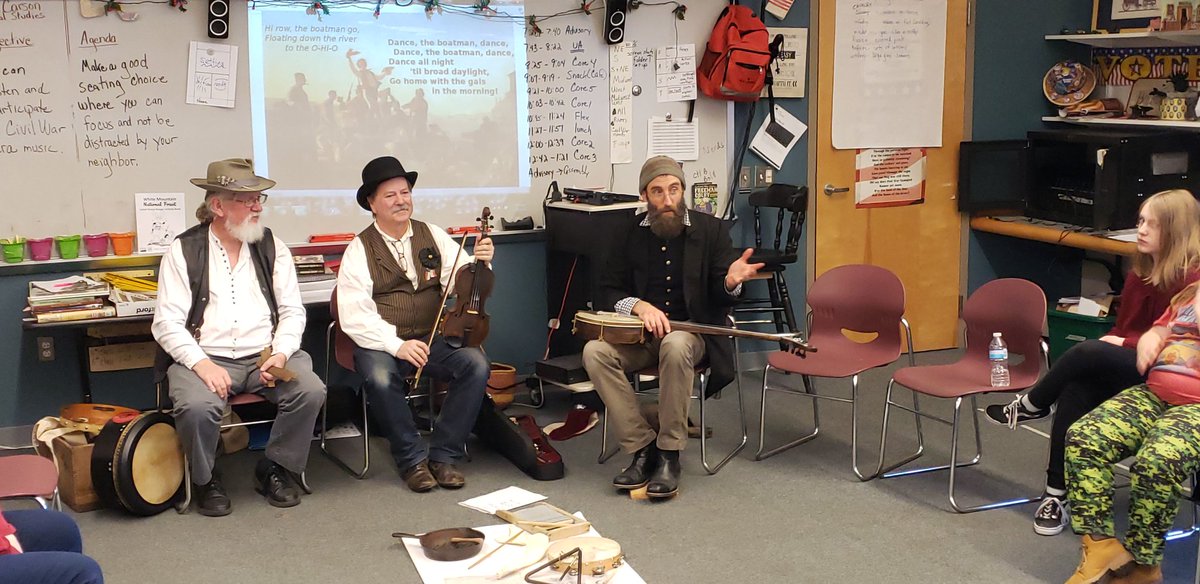 HillcatHDMS's tweet photo. Great to have Marek Bennett and the Hardtacs presenting civil war era music to our 7th grade students!#HDMSPride https://t.co/OmWBwYra0k