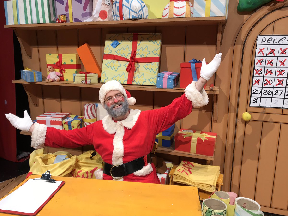 Look who's in town! 🎅
 
See Rod Campbell's best-selling story of Dear Santa live on stage until Christmas Eve! 

Have you got your tickets yet?