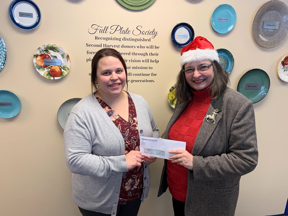 nwpafoodbank's tweet photo. Thank you to @ModernIndErie for choosing Second Harvest as the beneficiary of their Employee Community Fund this year! This $500 donation will help us to provide 30,000 meals to those in need this winter. We are so thankful!

#DonateFunds #AlleviateHunger #1equals6 #EriePA #NWPA https://t.co/2NN5zOoGYu