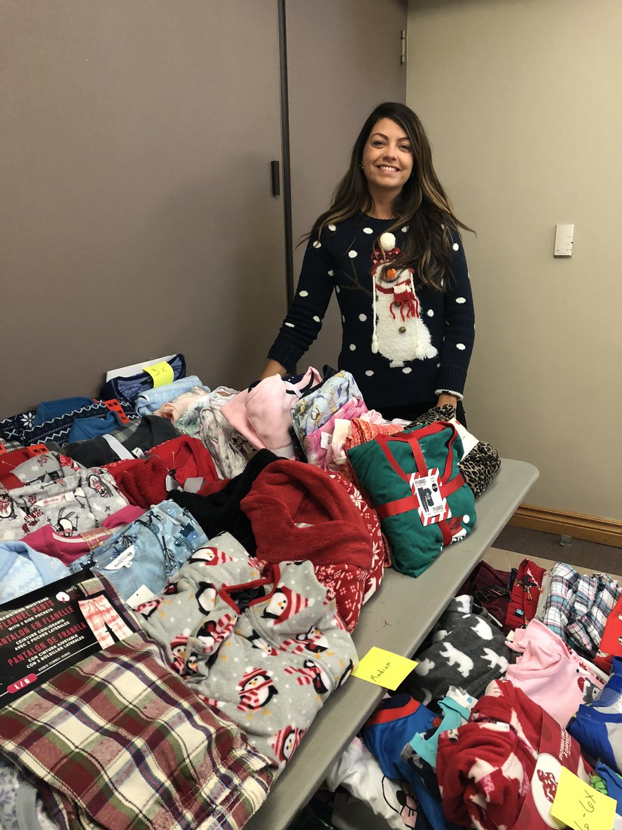 SleepTightWR's tweet photo. This is our 5th year dropping off YOUR donated pjs to Mill Courtland Community Centre. An incredible group providing food/necessities &amp; support to community members in need. This year thru $$ collected by groups, we could also provide $300 in gift cards! 🙏🏽 https://t.co/IfoqCYa0ZX