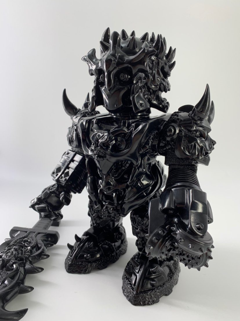 AaronKaos216's tweet photo. The Ancient Judge ‘Norakarn’ will make its debut at @fuckaiju in Jan 2020!!! #ancient #judge #black #blank #threefaced #mechnoiz_toys #biomecha #sofubi #softvinyl @mythmaniax @erikartoon https://t.co/DAtW0s8gVR