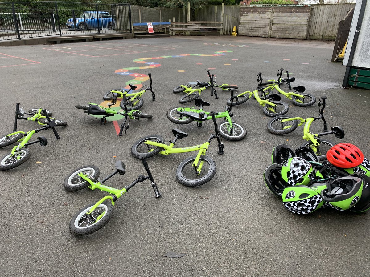 SSEA_Marc's tweet photo. Been some brilliant balancing and riding this term @StBarnabasDB look forward to seeing you all next term @balanceability “ I can do it, I’m riding” #balancebikes #DSProWorcs https://t.co/aK9NbCY8cs