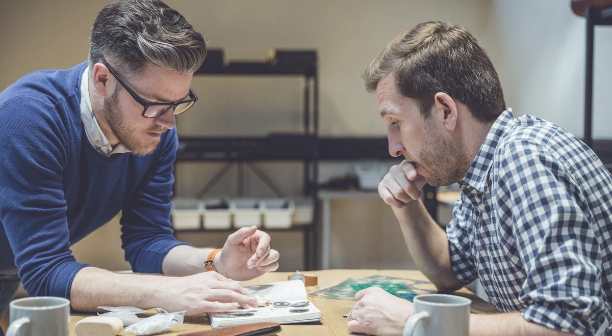 A very Happy New Year from Oliver, Gordon and Stephanie to every one of you. Thank you for making 2019 a fantastic year. Here's to all the adventures that 2020 hold... 🥂
.
marloewatchcompany.com