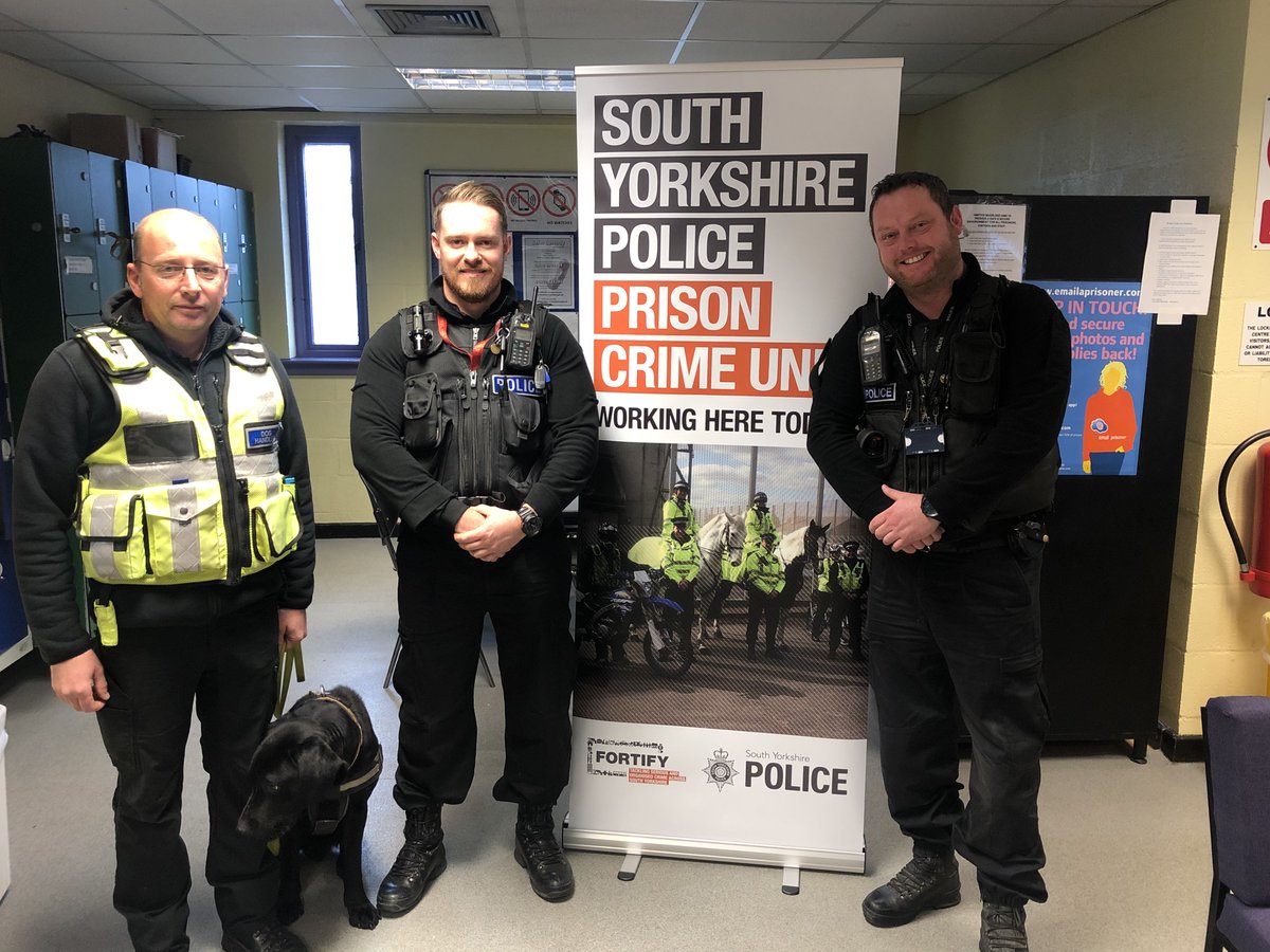 SYPFORTIFY_DON's tweet photo. Drugs dog Rosco regularly assists Fortify officers with searches at visits across all four #Doncaster prisons. Here he is with his handler Andy, PC Starbuck and PC Davidson at HMP Moorland. #DoncasterFortify https://t.co/0IZ8yGkviu