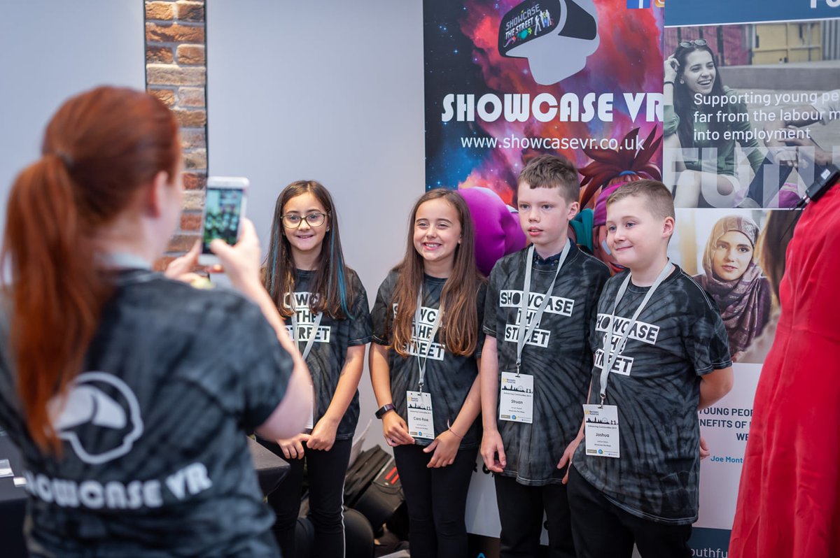 Showcase VR tweet media
