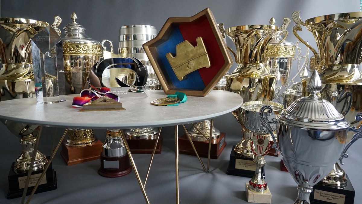 SKGaming's tweet photo. We couldn't fit them all into one picture but here's a fraction of our achievements during this past decade. Guess we did alright. 😉
#SKWIN #MyEsportsDecade https://t.co/cKHlP2e8Aw