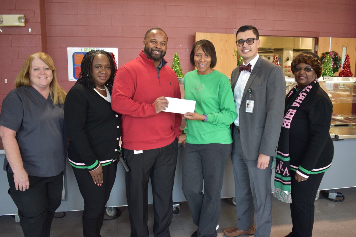 FuquayVarinaMS's tweet photo. FVMS would like to extend a huge thank you to @akasorority1908 Cary chapter for their generous donation to the students at FVMS for the cafeteria angel fund!!! https://t.co/TIy3GpjQ1e