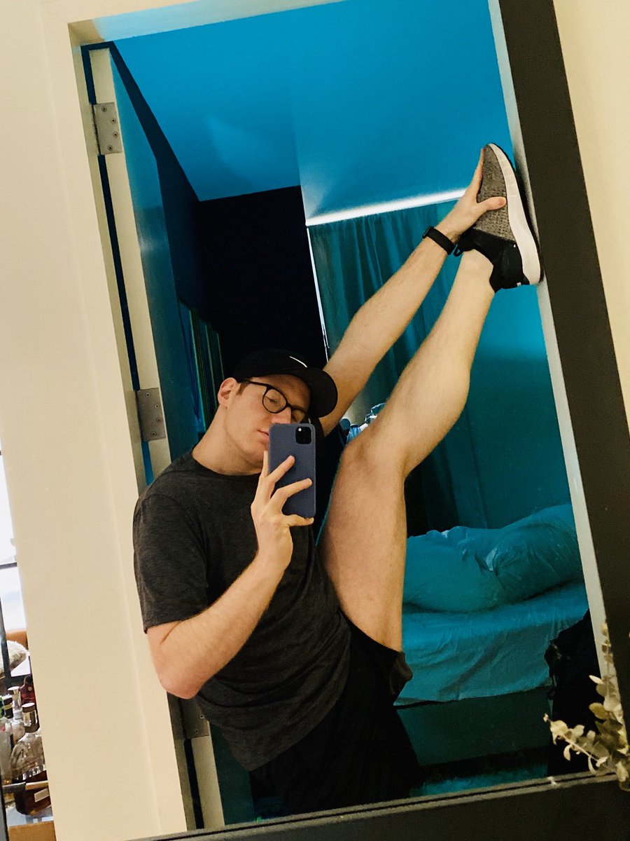MattBellassai's tweet photo. i lost 60 pounds this year and even though weight is a dumb number and i was a beautiful bitch before, i worked super hard and now i’m a beautiful bitch who can beat up your mom so let’s celebrate that https://t.co/BdzvDIubmt