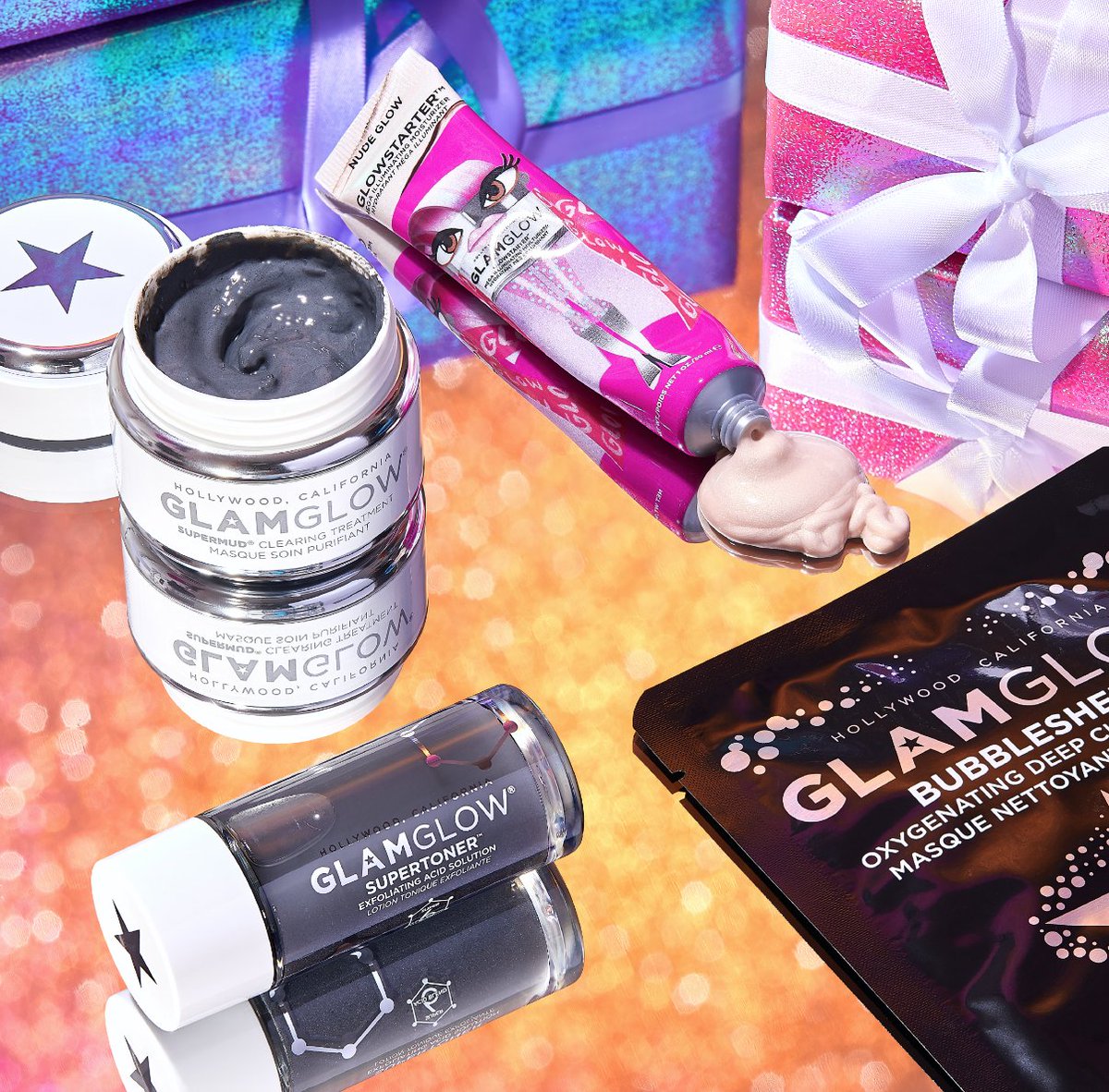 glamglow's tweet photo. Tis the season to give mom’s beauty routine the glow-up it deserves with Super Clear Skin Set.
Here's what's inside:
🎁Full-size #SUPERMUD
🎁Travel-size #SUPERTONER
🎁Limited-edition #GLOWSTARTER Moisturizer
🎁#BUBBLESHEET
Grab it now: https://t.co/SB6AbpdEvs
#GLAMGLOW https://t.co/qCclK3P9YB