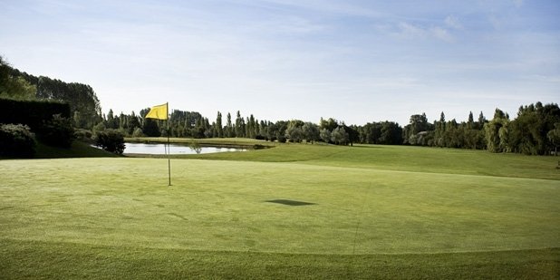 3locksgc's tweet photo. Treat Yourself This Christmas 🎁 
The Christmas holidays are upon us and what better way to celebrate than on the golf course? ⛳
If you’ve been good this year then why not reward yourself by booking a round online now:
➡️https://t.co/PWJLoRnDPe
Beat those post-Christmas blues! https://t.co/ovJL6EdUdo