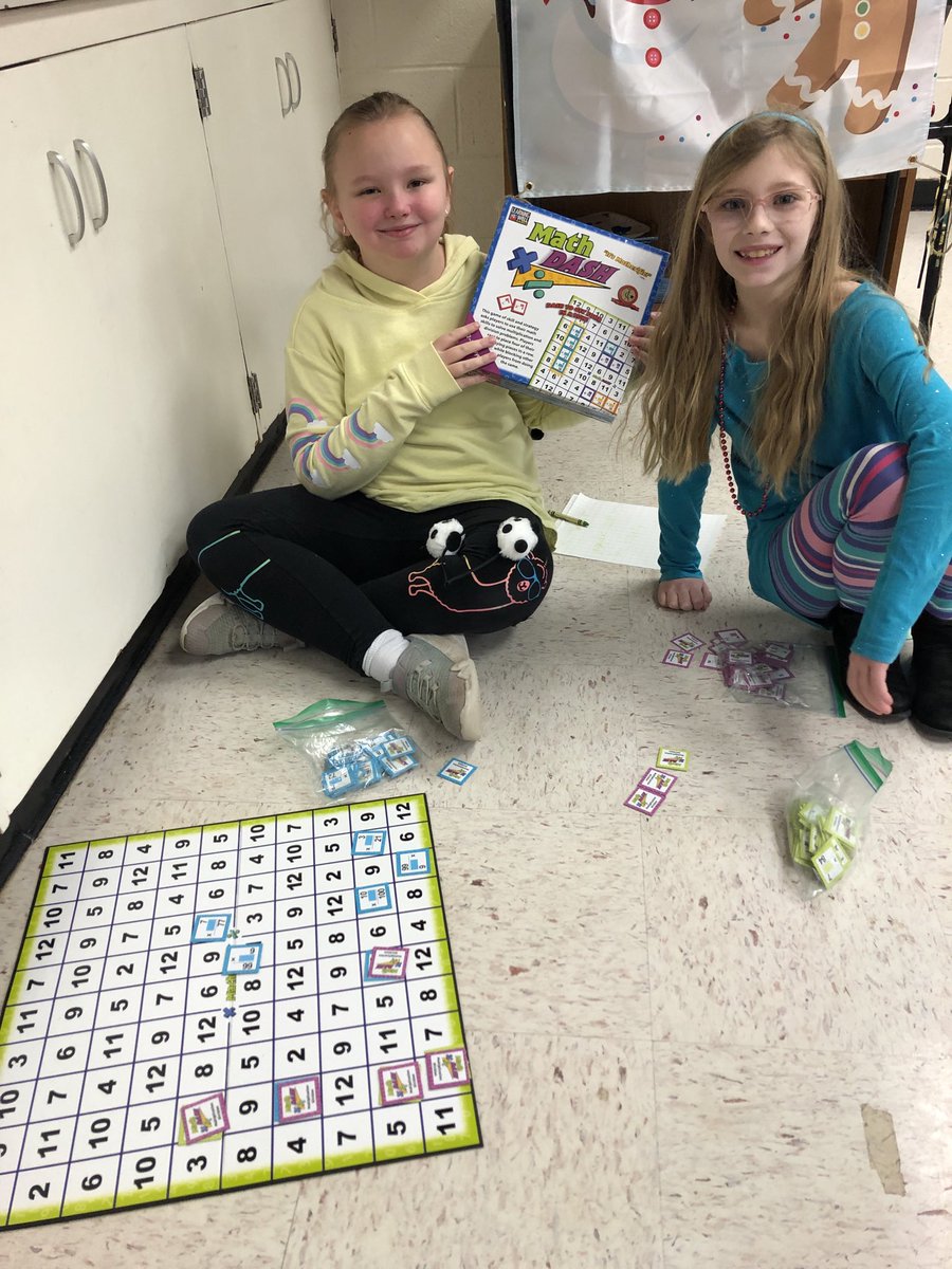 Math games keep our skills sharp! ❎➗➖➕#bear tavern pride